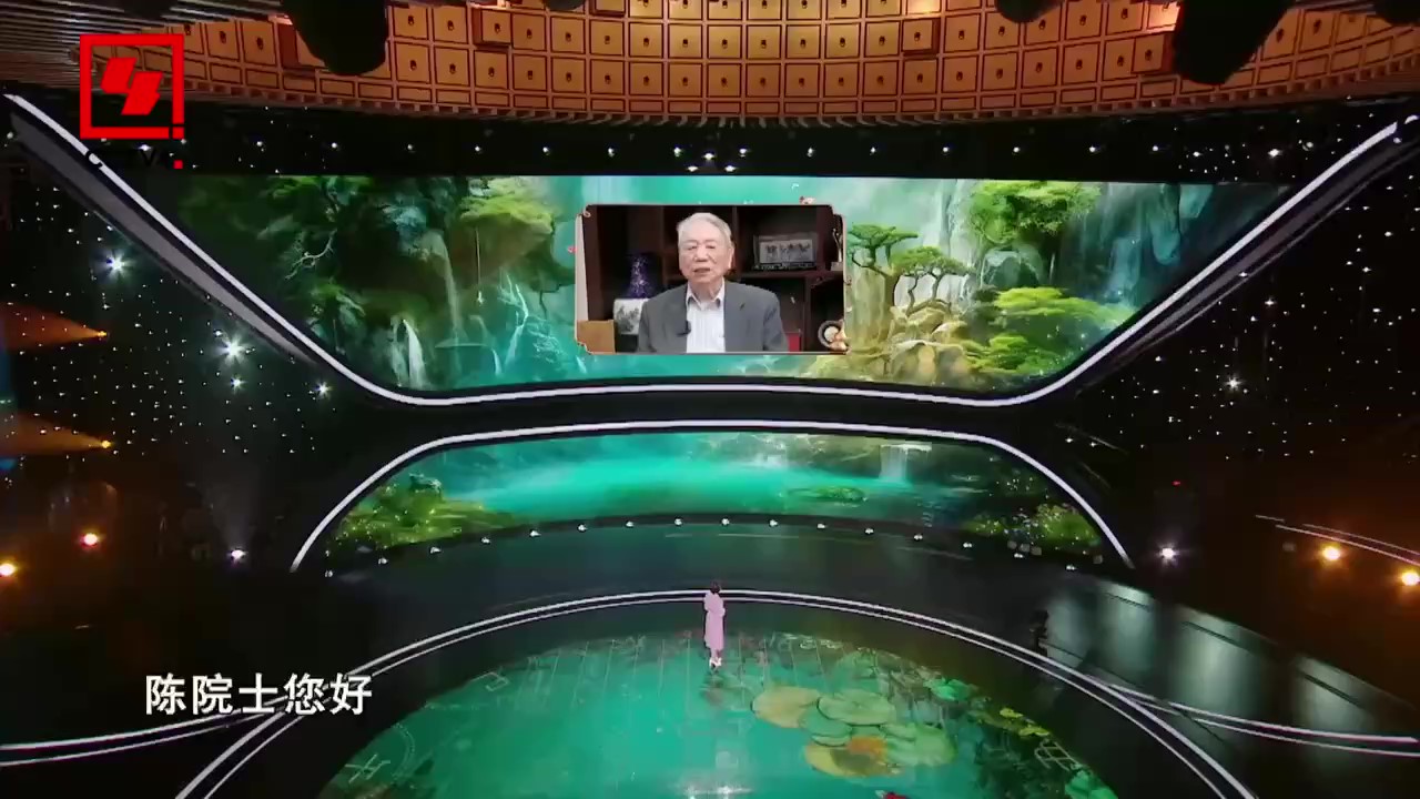 國醫(yī)大師視頻連線#中國中醫(yī)藥大會 傳達殷切寄語——中西醫(yī)協(xié)同發(fā)展是醫(yī)學發(fā)展必由之路，應團結(jié)合作，互補互鑒，傳承、創(chuàng)新中醫(yī)藥學并貢獻全人類↓↓