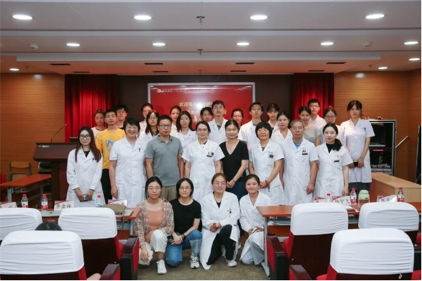 Professors Ling Jiaxin and Li Jinlin from Uppsala University, Sweden Visited Xiyuan Hospital